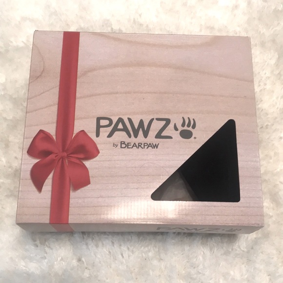 NWT PAWS by BEARPAW kids size 10 Boot - Picture 5 of 6